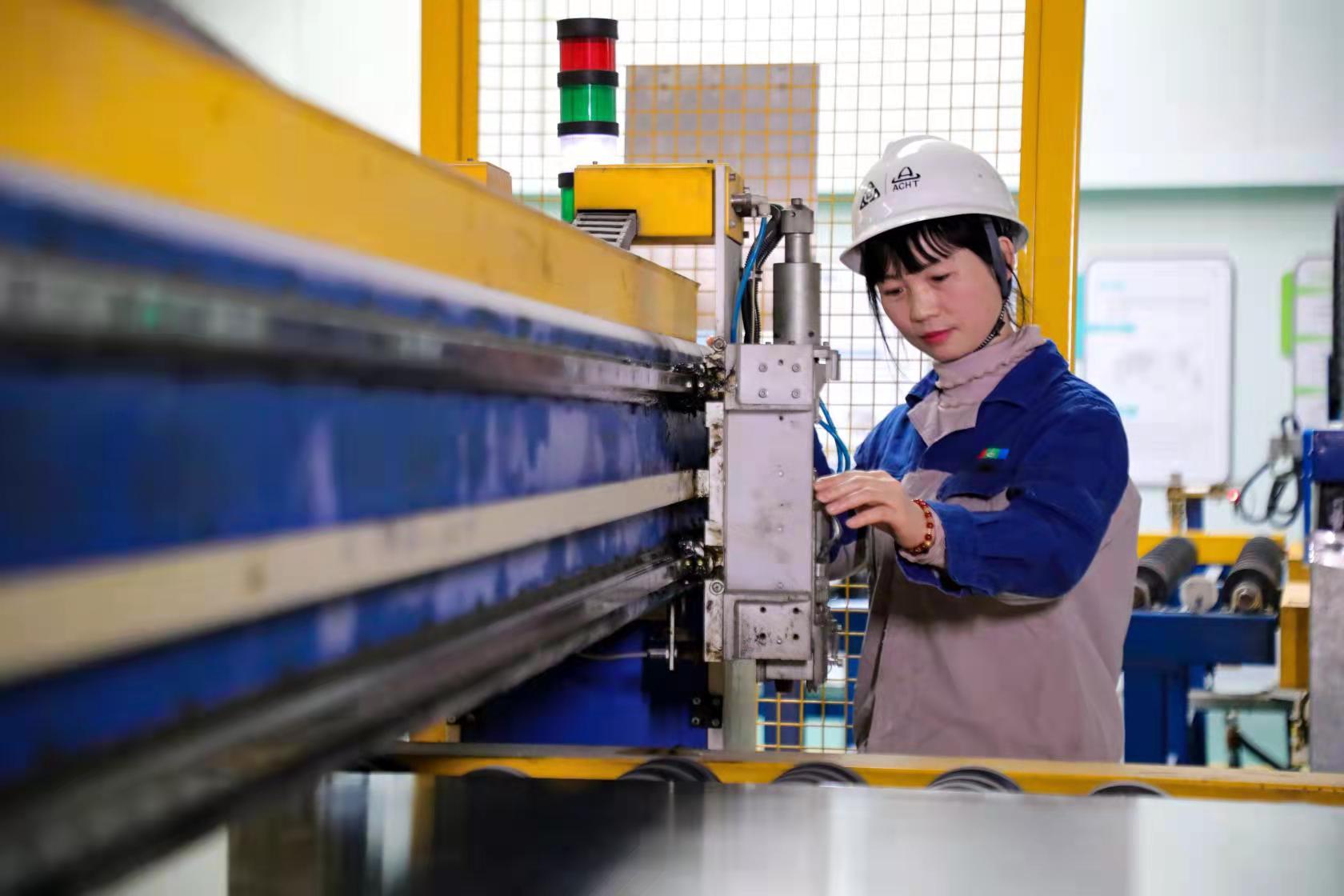 安彩“她”力量|牛愛芳:獨一無二的芳華