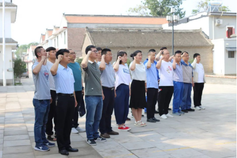 “賡續(xù)革命傳統(tǒng),強(qiáng)化使命擔(dān)當(dāng)”——焦作安彩開展建黨101周年主題黨日活動